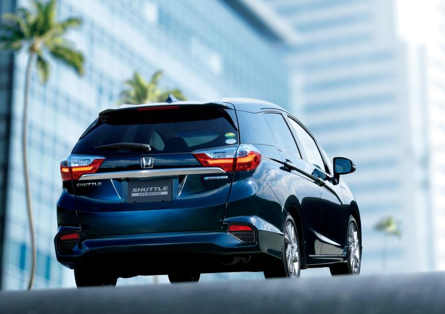  Honda Shuttle Hydrid 2015 года  (фото 14 из 19)